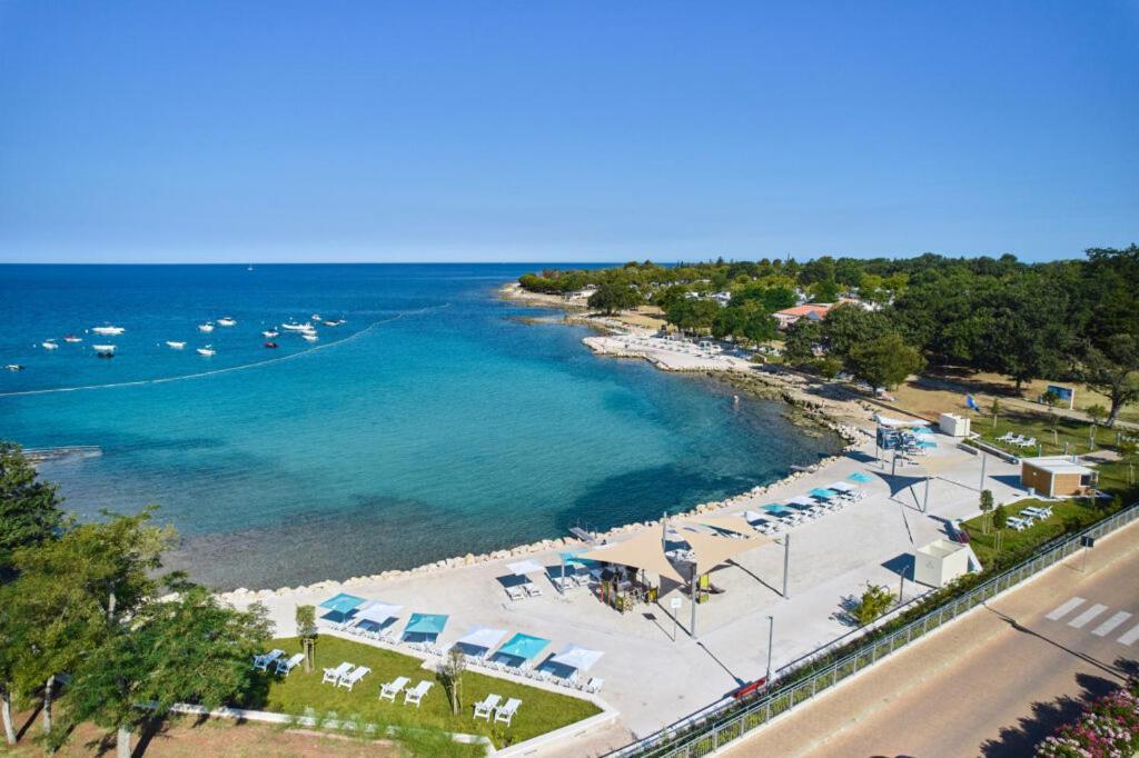 Easyatent Safari Tent Park Umag Exterior photo