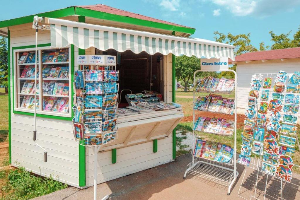 Easyatent Safari Tent Park Umag Exterior photo